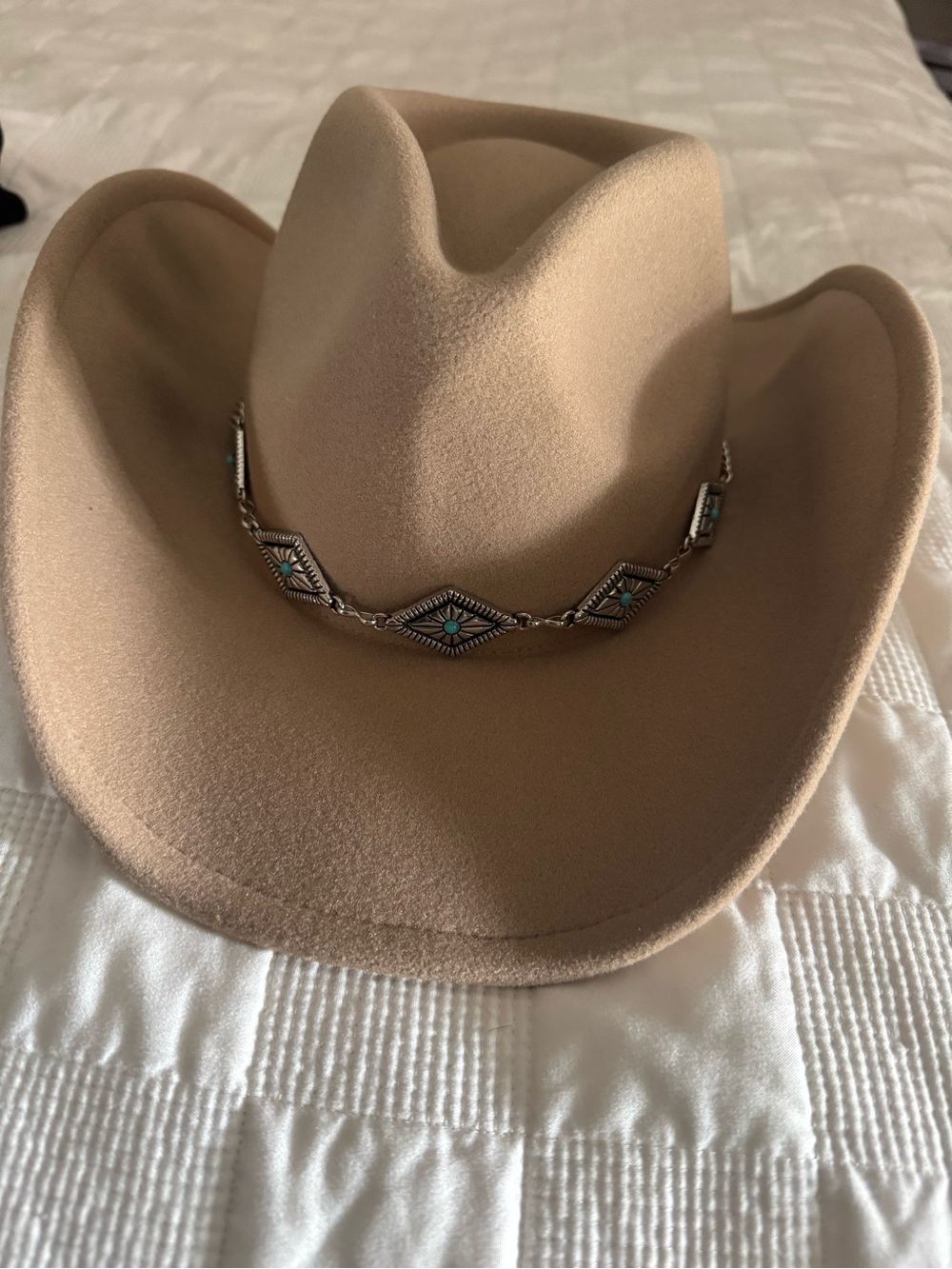 Universal Thread Tan Western Cowboy Hat with Turquoise Accent Band